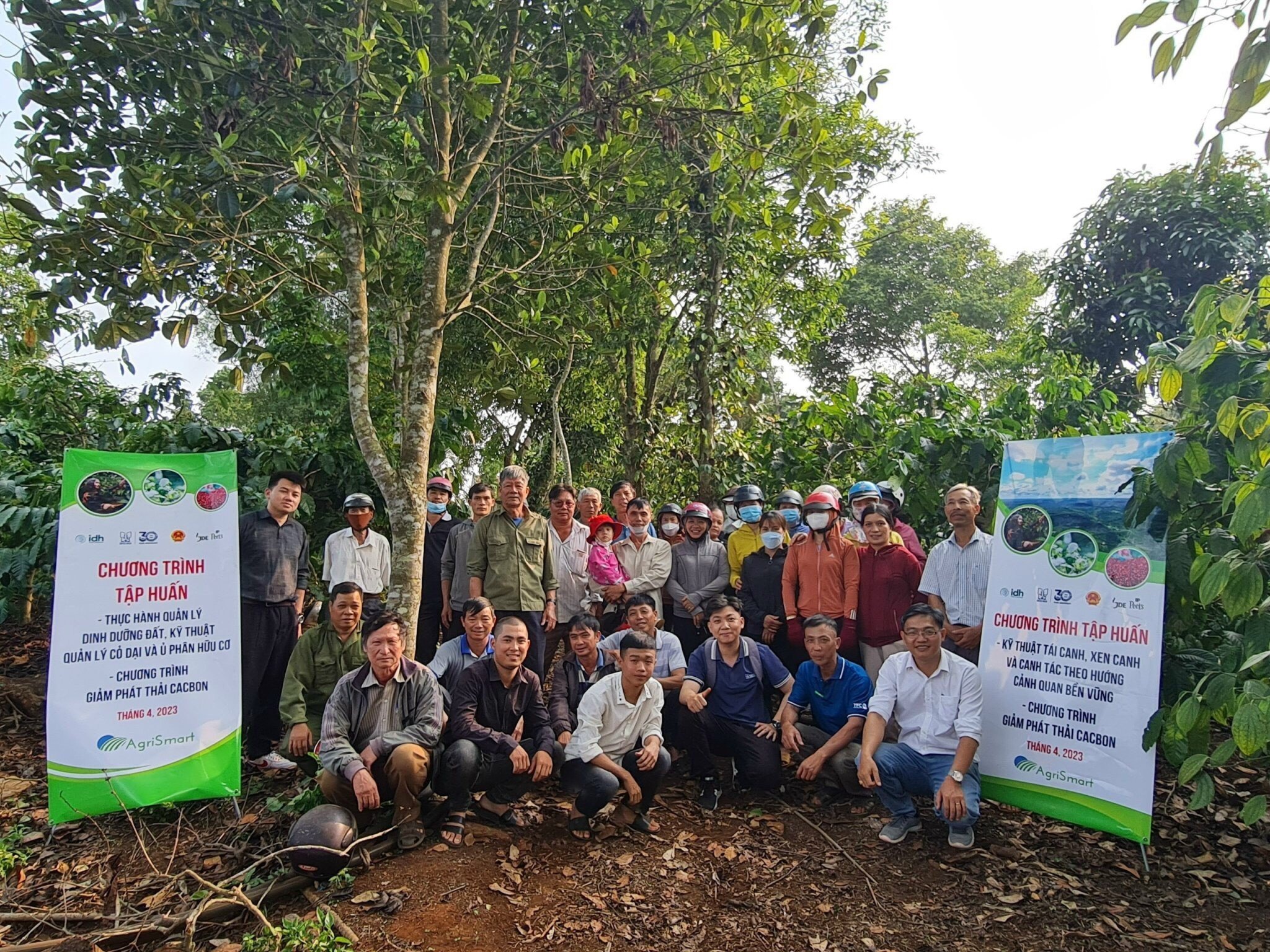 Công ty Simexco Đắk Lắk tổ chức tập huấn cho nông dân vùng Chương trình Compact Krông Năng